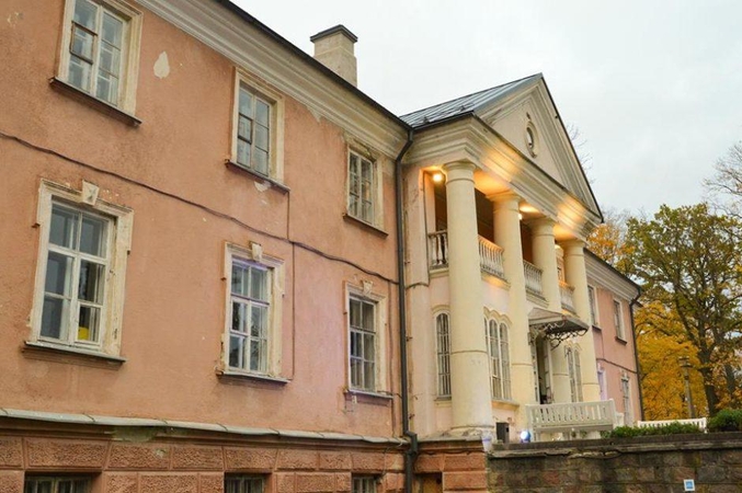 VDU restauruos Aukštosios Fredos dvaro rūmus