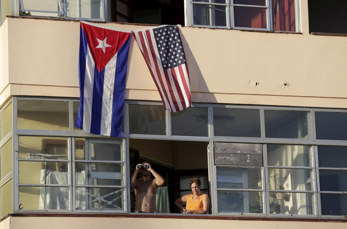 Artėjant B. Obamos vizitui JAV toliau švelnina sankcijas Kubai