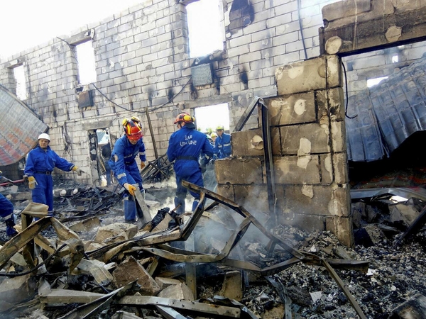 Ukrainoje per gaisrą senelių namuose žuvo mažiausiai 16 žmonių