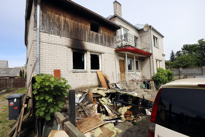 Tragiškas gaisras Šilainiuose: žmona išsigelbėjo, vyras – ne