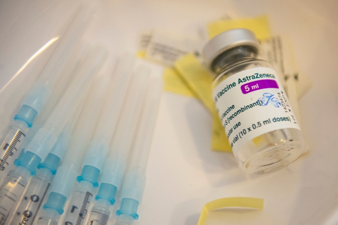ES užsimena, kad gali nebeužsakyti daugiau „AstraZeneca“ vakcinos
