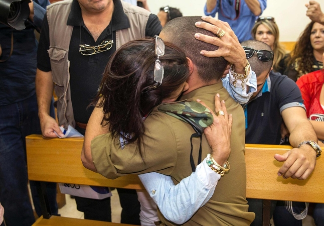 Palestinietį užpuoliką nušovusiam Izraelio kariui – kaltinimai dėl nužudymo 