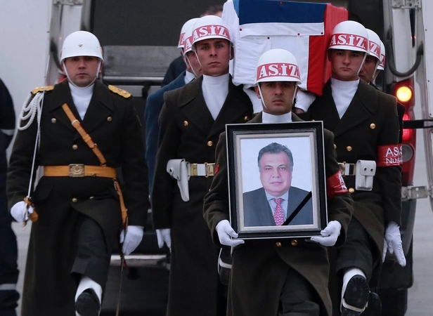 Kremlius: dar per anksti daryti išvadas dėl ambasadoriaus nužudymo kaltininkų