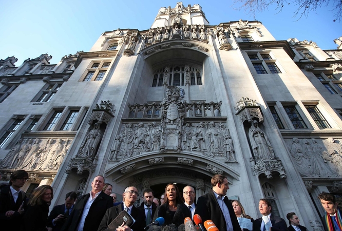 Teismas sudavė smūgį Th. May norui kuo greičiau pradėti „Brexit“ procesą