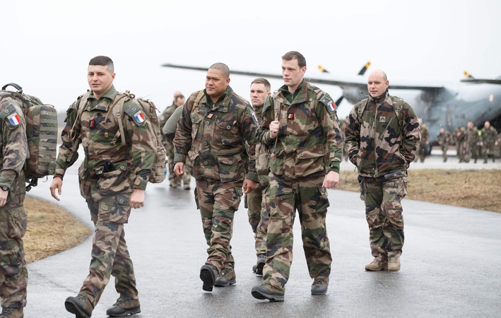 Estijos šauktiniai kareivines užleidžia NATO sąjungininkams