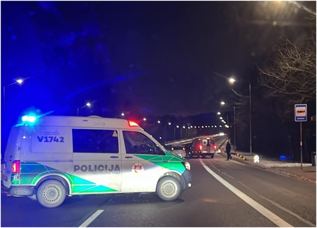 Tragedija Vilniuje: automobilis mirtinai sužalojo vyrą