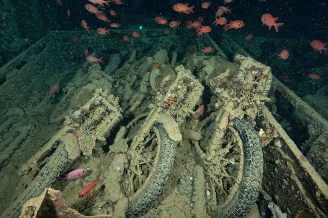 Eksponatai: tarp nuskendusio „SS Thistlegorm“ krovinių buvo ir motociklų.