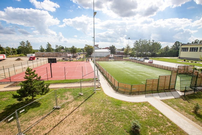 Atnaujintų pakaunės stadionų laukia ir moksleiviai, ir bendruomenės