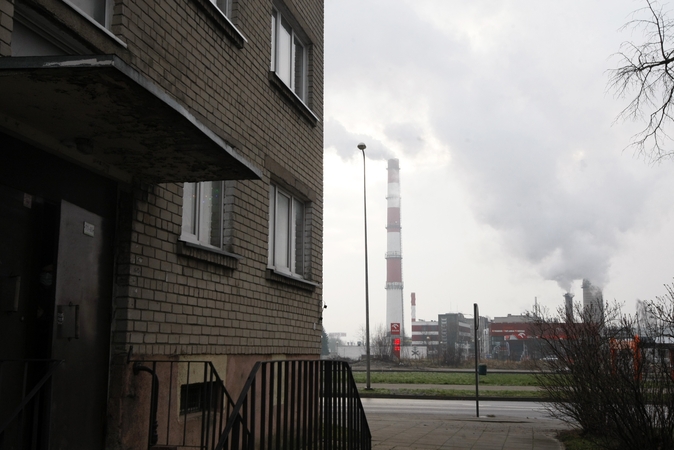 Klaipėdiečiai skundžiasi negalintys ilsėtis: iš įmonės teritorijos sklinda garsai