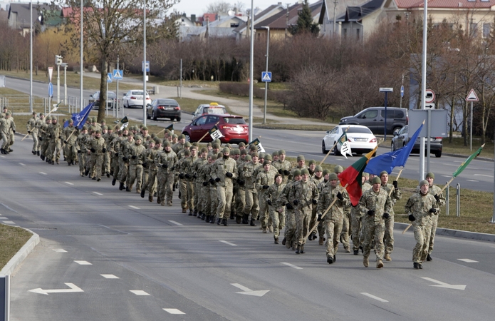 Įstojimo į NATO metinių proga – kariškių bėgimas