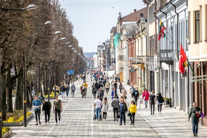Kauniečiai džiaugėsi pavasarišku sekmadieniu