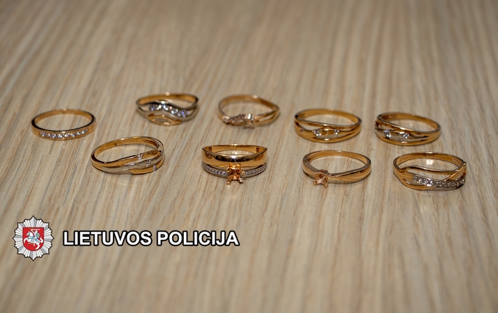 Klaipėdoje išaiškinta auksinių žiedų vagystė: dalis papuošalų atsidūrė lombarduose