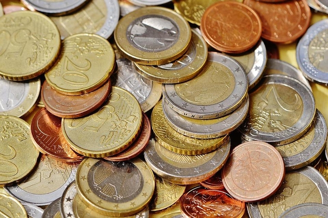 Euro zonos šalys ir 2019-aisiais gausiai kaldins euro monetas