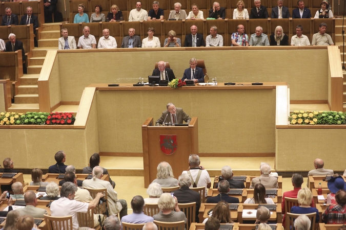 V. Landsbergis: keisti reikia ne įstatymus, o širdį