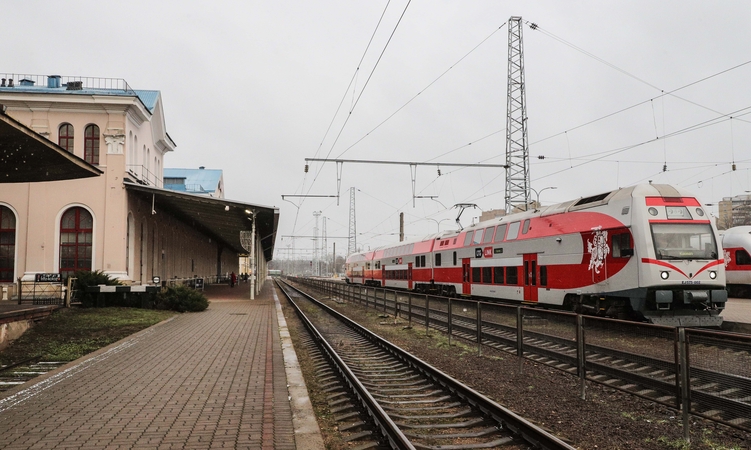 Keliaujantiems traukiniais galimybių paso nereikės