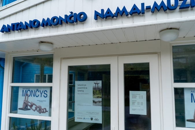 Palangoje – audiovizualinis meno projektas „Mončys pasitinka Meką“