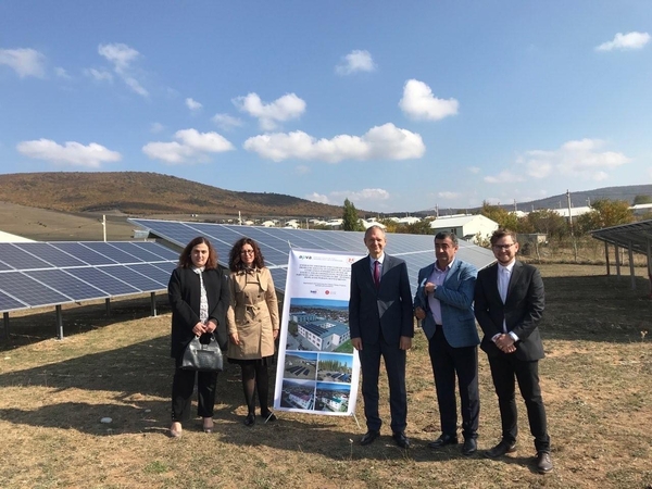 Karo pabėgėlių gyvenvietėse Sakartvele – lietuviškos saulės elektrinės