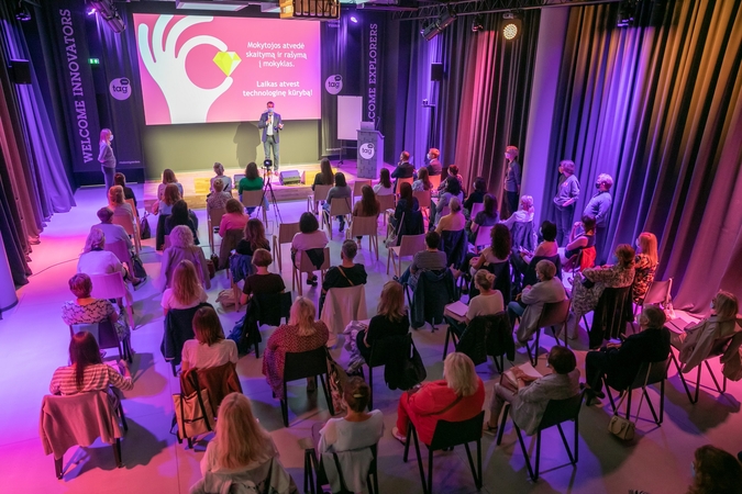 Vilniaus pradinėse mokyklose – informatikos ir technologinės kūrybos pamokos