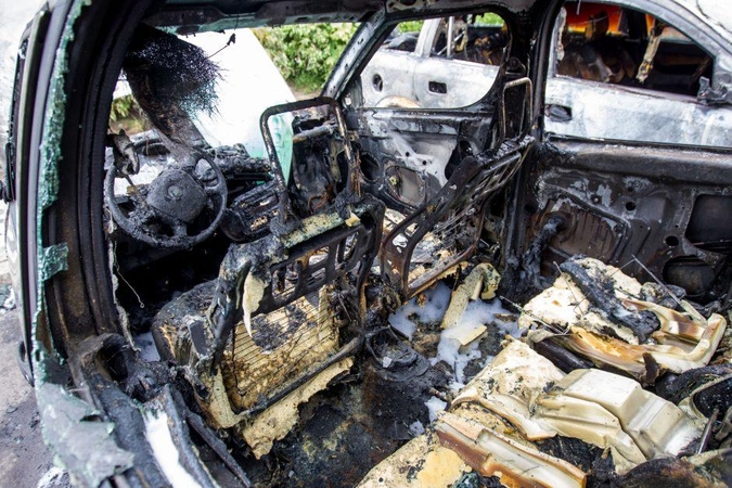 Vilniuje ir Kaune naktį padegti automobiliai
