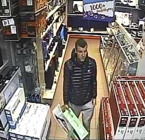 Policija prašo atpažinti vagyste įtariamus asmenis (gal juos žinote?)