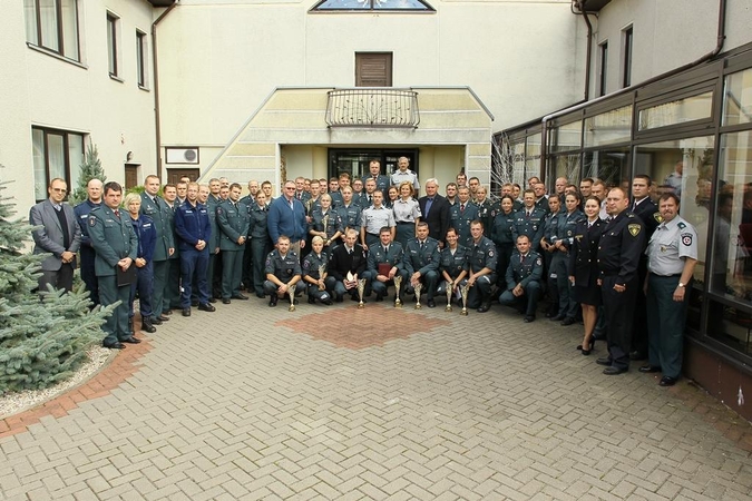 Išrinkti geriausi 2015 metų viešosios policijos pareigūnai
