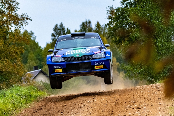 „Rally Aukštaitija“ V. Žalai prasidėjo klaida, tačiau ekipažas netrukus šovė į priekį