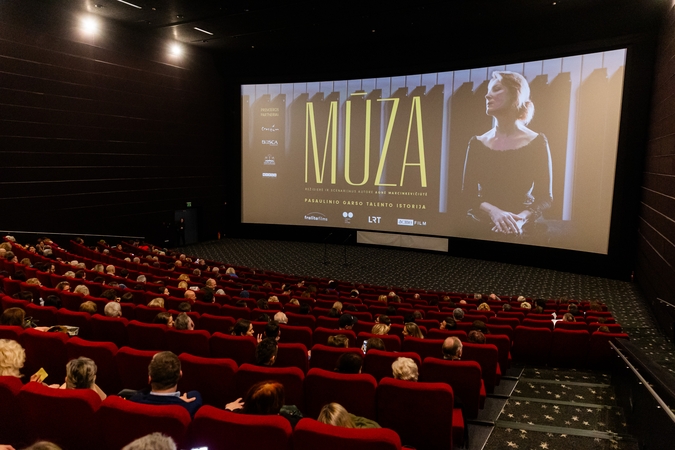 Pianistė M. Rubackytė muzikinio-biografinio filmo apie save pristatyti atvyko iš Paryžiaus