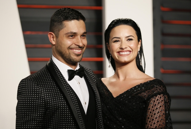  Demi Lovato ir Wilmeras Valderrama