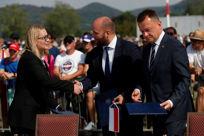  Jana Černochova, Mariuszas Blaszczakas, Jaroslavas Nadas 