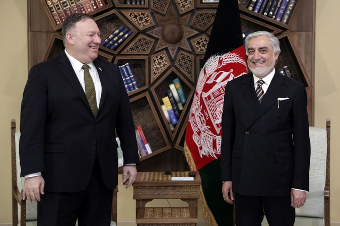 Mike Pompeo ir Abdullah Abdullah
