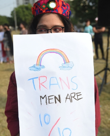 Pakistano transseksualų aktyvistai siekia lygių teisių ir apsaugos