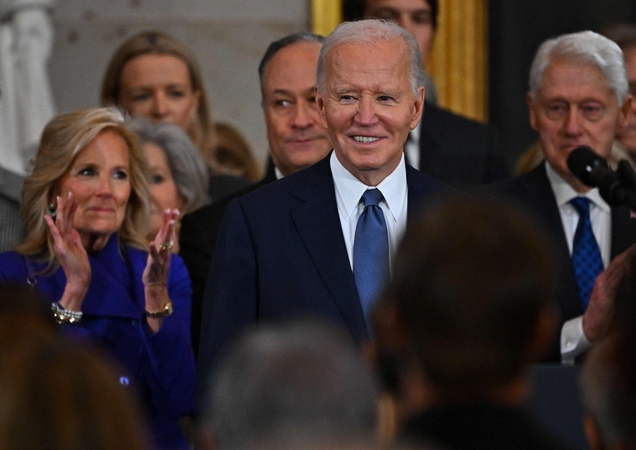 Bidenas suteikė malonę keliems artimiems šeimos nariams