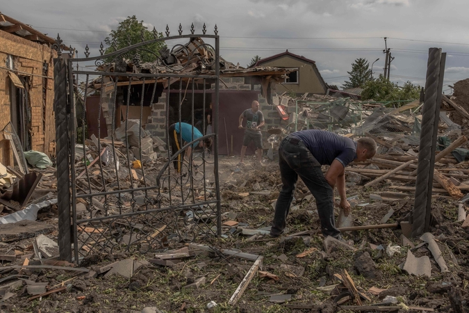 Rusijos kariai apšaudė kaimą Zaporižios srityje, yra sužeistų