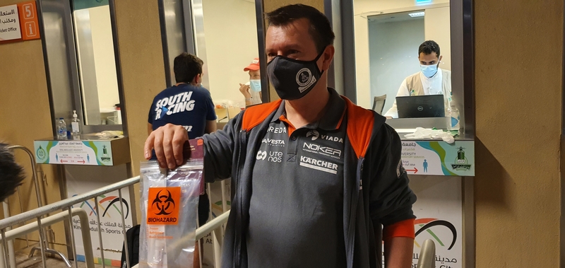 A. Juknevičius su komanda atliko COVID-19 testus