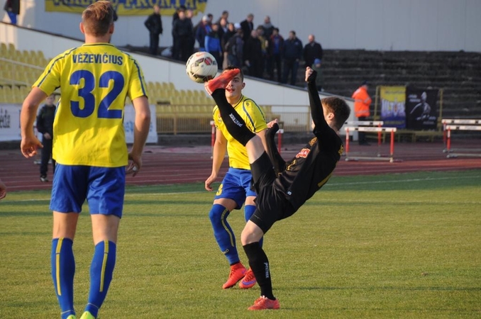"Atlanto" futbolininkai sutriuškino A lygos autsaiderius "Šiaulius"