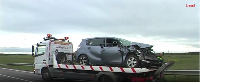 Telšių rajone „Toyota“ susidūrė su srutų automobiliu