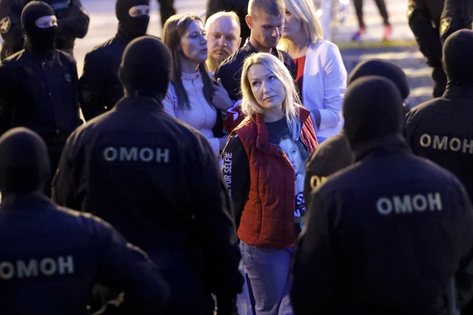 Minske išvaikyti prie Vyriausybės rūmų susirinkę protestuotojai 