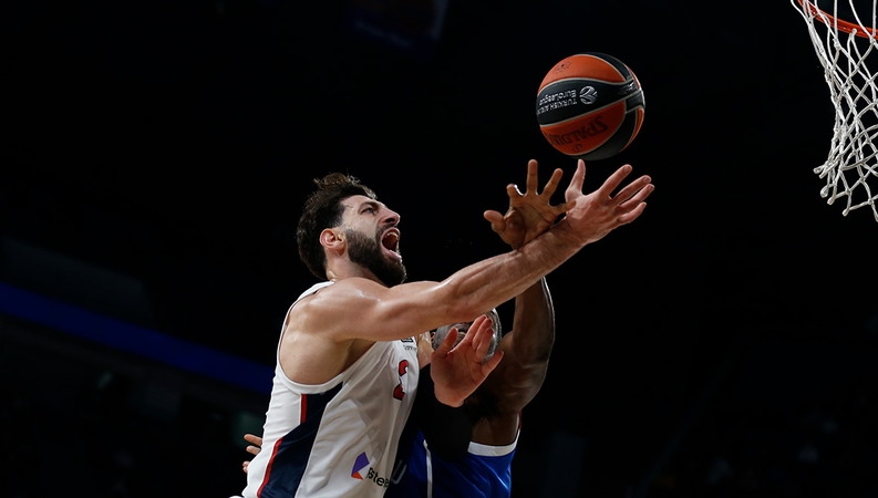 MVP šou nepadėjo: įspūdingai sugrįžęs „Anadolu Efes“ paskutinėmis sekundėmis krito prieš CSKA