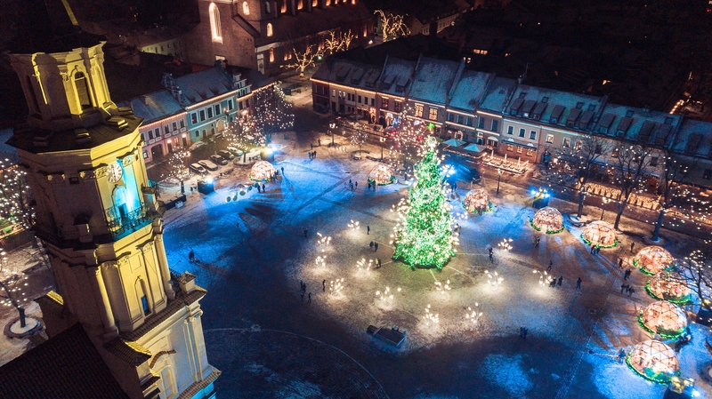 Įžiebiant Kalėdų eglę Kaunas kvies pakeliauti žvaigždynais