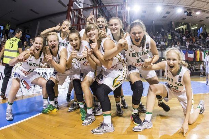 Lietuvos šešiolikmetės krepšininkės žengė į Europos čempionato ketvirtfinalį