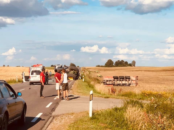 Atnaujintas eismas dėl avarijos šalia Kalvarijos uždarytu keliu Simno link 