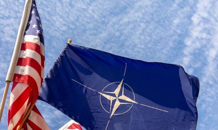 NATO narės ragina reaguoti į jų oro erdvę pažeidžiančius Rusijos dronus