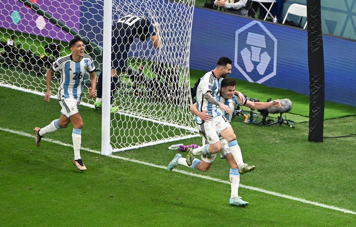 Argentinos rinktinė užtikrintai žengė į pasaulio futbolo čempionato finalą 