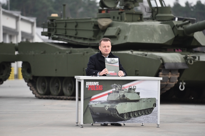 Lenkija iš Jungtinių Valstijų perka 116 tankų „Abrams“