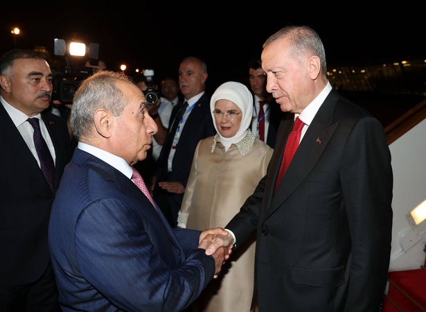 Turkija teigia esanti pasirengusi atidaryti konsulatą Azerbaidžano perimtame mieste
