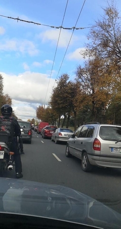 Kaunietis pasipiktino per raudoną šviesą važiuojančia baikerių kolona