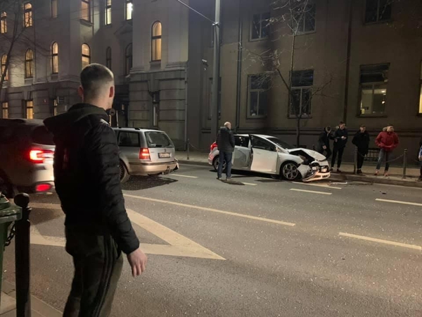 Per avarijas Kuršių ir E. Ožeškienės gatvėse – sumaitoti automobiliai