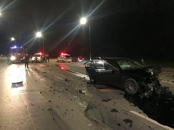 Kaune avariją sukėlė smarkiai apgirtęs BMW vairuotojas