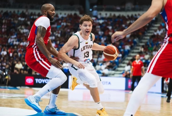 Puolime užbuksavusi Lietuvos krepšinio rinktinė liko be olimpiados