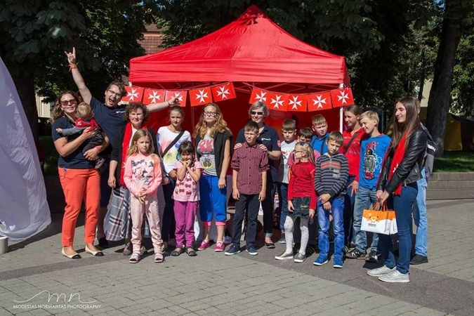 Maltiečių vaikų paramos akcija papildė mokinių kuprines